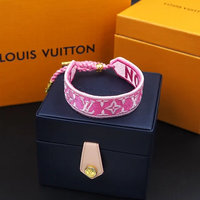 Louis Vuitton Monogram Pulsera Tejida Rosa Beige Bordada Cinta Textil 7