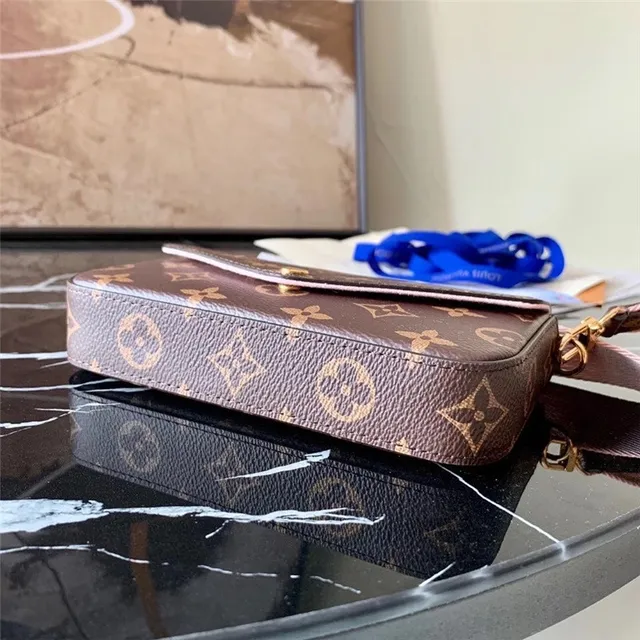 Louis Vuitton Multi Pochette Accessoires भूरा आर्मी ग्रीन Monogram Canvas पलटा बंद मेसेंजर बैग 7