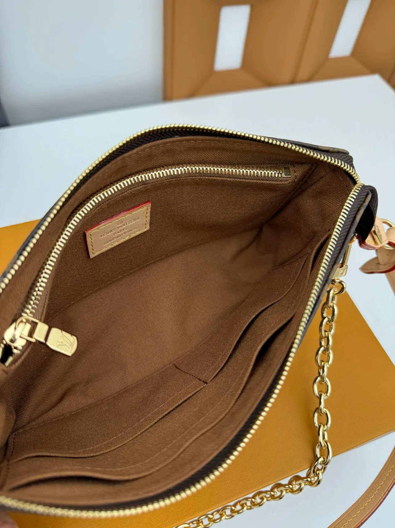 Louis Vuitton Multi Pochette Accessoires بني ذهبي مونوغرام قماش سلسلة حزام حقيبة كروس بودي 2