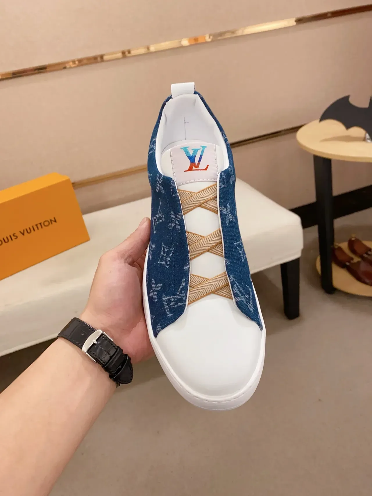 Louis Vuitton Navy White Slip-On Denim Upper style de vie sneakers 5