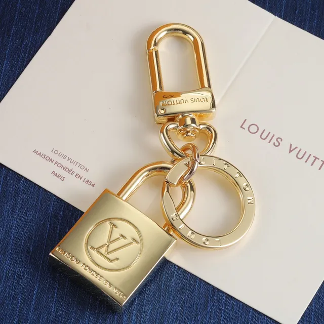 Louis Vuitton Cadenas Porte-clés Or Argent Gravé Monogramme Étui pour téléphone 7