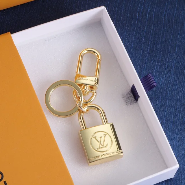Louis Vuitton Cadenas Porte-clés Or Argent Gravé Monogramme Étui pour téléphone 9