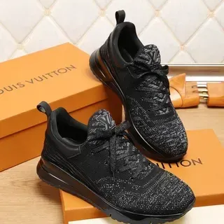 Louis Vuitton Run Away 黑色针织生活方式运动鞋