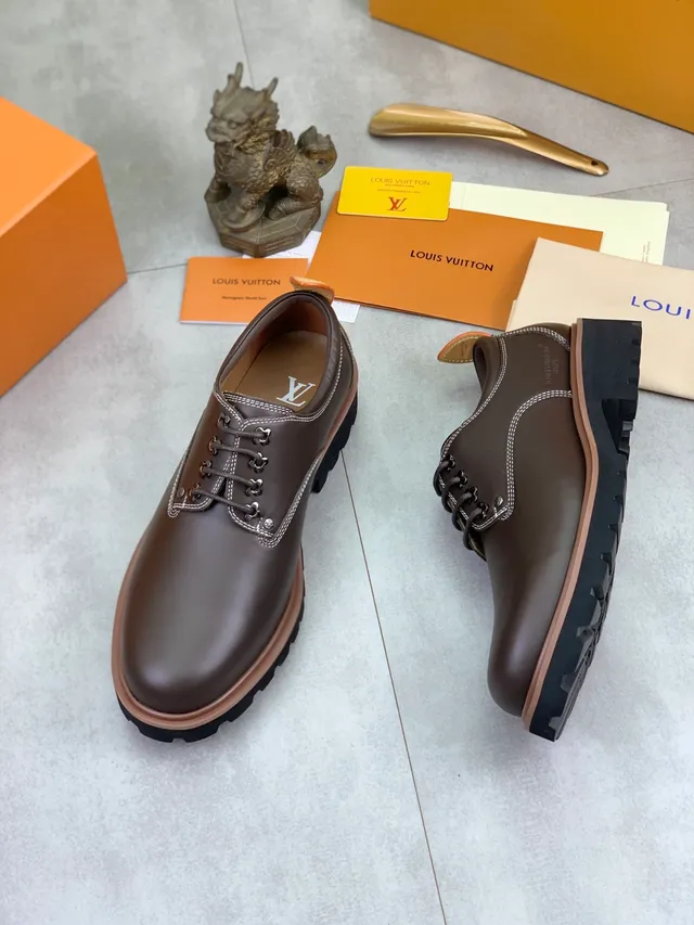 Louis Vuitton Run Away Chaussures Oxford Marron Beige Semelle Chunky Lug Sole Couture Supérieure en Contraste 5