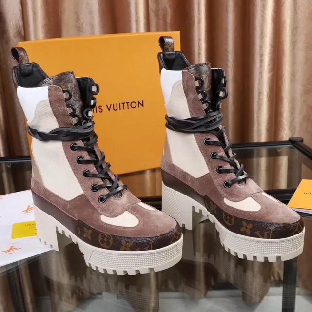 Louis Vuitton Run Away বাদামী স্যুয়েড এবং মনোগ্রাম প্ল্যাটফর্ম এঙ্কেল বুটস 4