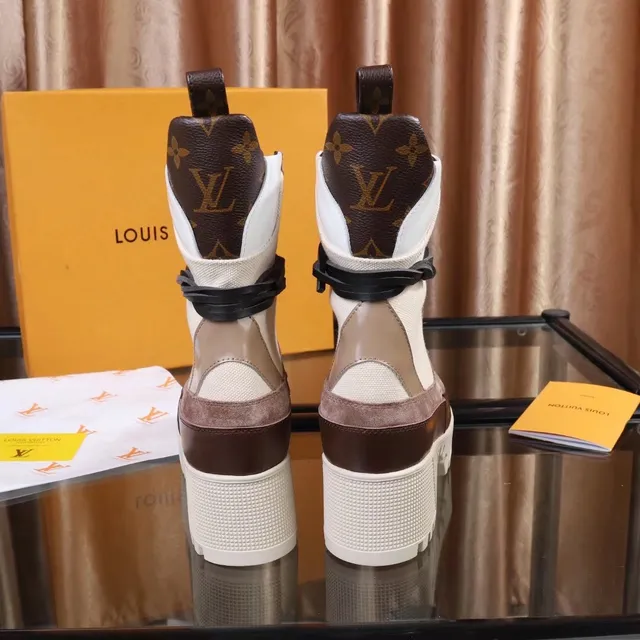 Louis Vuitton Run Away বাদামী স্যুয়েড এবং মনোগ্রাম প্ল্যাটফর্ম এঙ্কেল বুটস 5