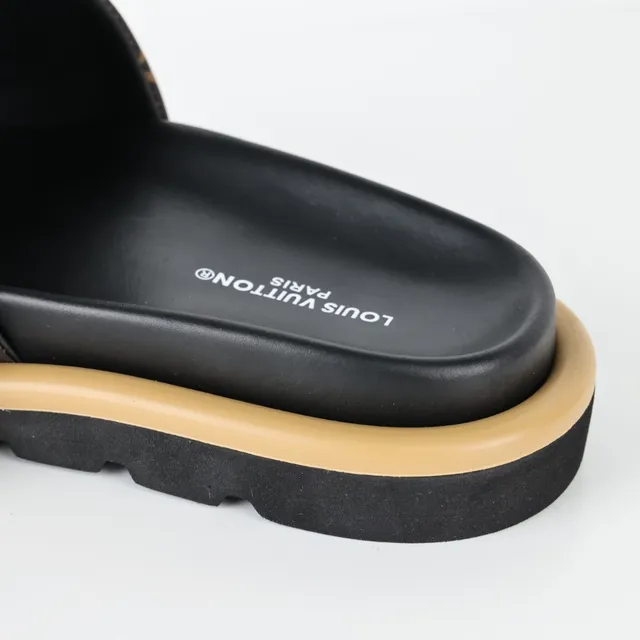 Louis Vuitton Run Away Monogram Canvas Slippers 4