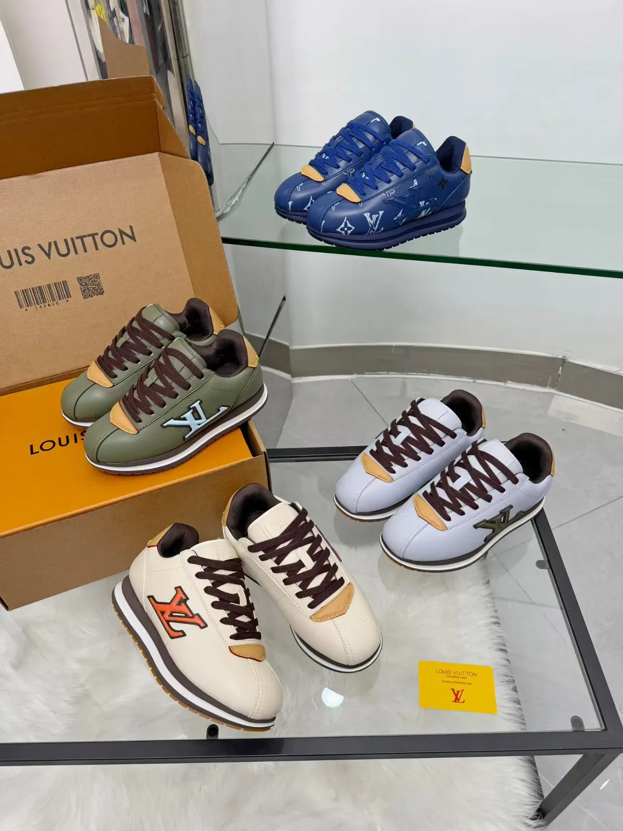 Louis Vuitton Run Away Off-White Brown Orange حذاء رياضي أسلوب حياة 2