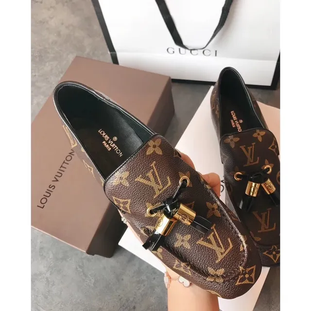 Louis Vuitton Mocasin de Borla Marrón Monograma Lona Zapatos 5