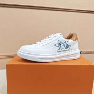 Louis Vuitton Zapatillas Lifestyle Blancas Beige Cuero Superior Bordadas Logo Monograma