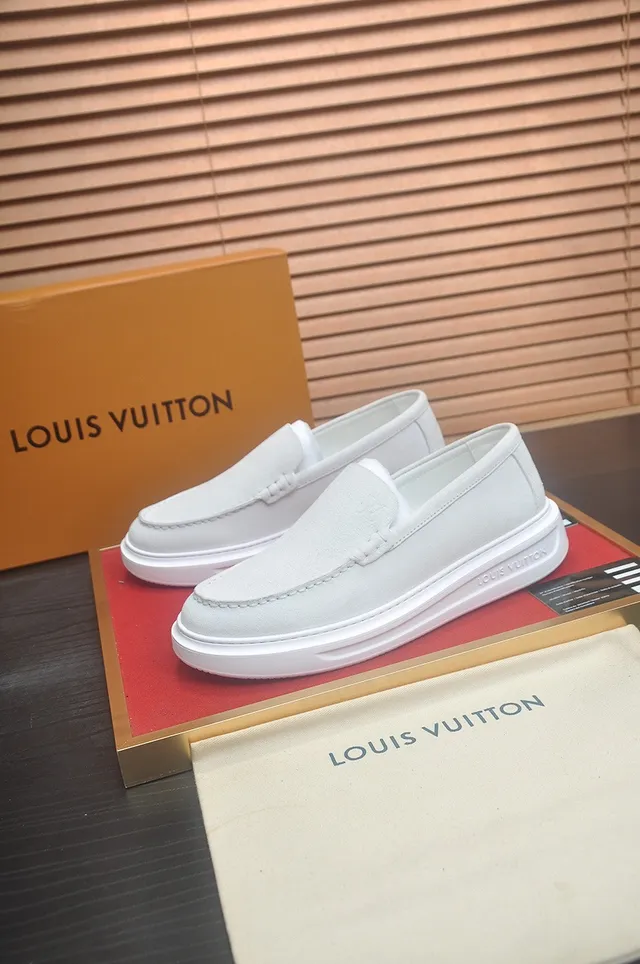 Louis Vuitton White Leather/suede Moccasin-Stitched Vamp Loafer 3
