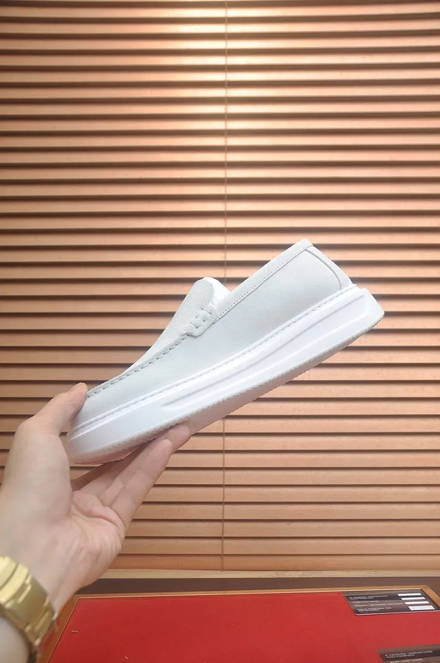 Louis Vuitton White Leather/suede Moccasin-Stitched Vamp Loafer 5
