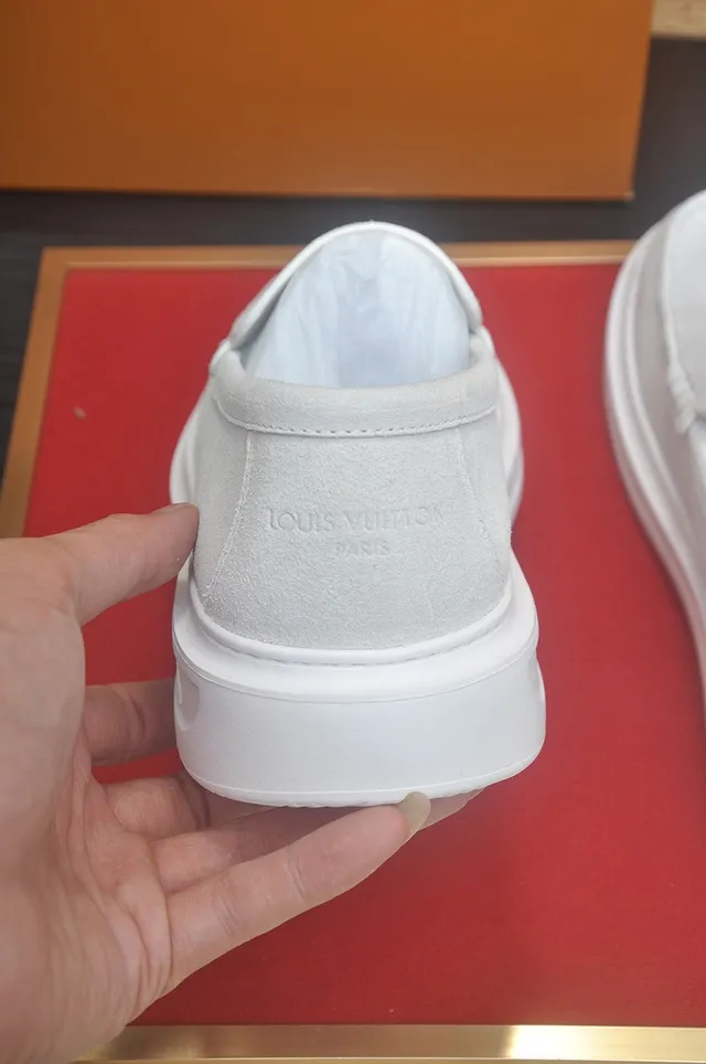 Louis Vuitton White Leather/suede Moccasin-Stitched Vamp Loafer 9
