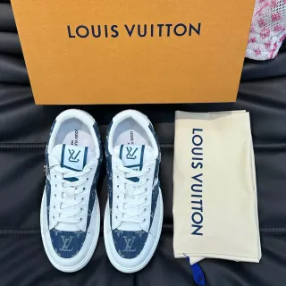 Louis Vuitton Zapatillas Lifestyle Blancas Navy Monogrammed Textile Leather Accents