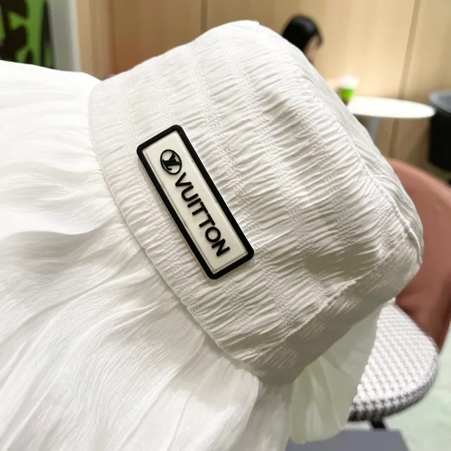Louis Vuitton White Pleated Ruffled Bucket Hat 3