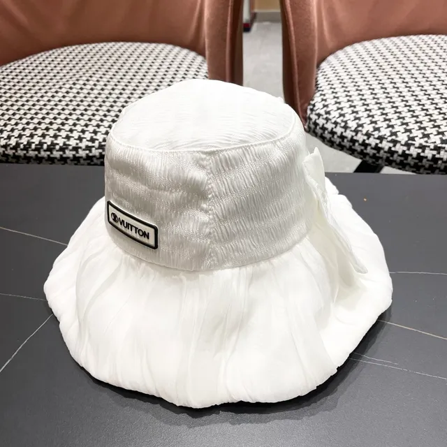 Louis Vuitton White Pleated Ruffled Bucket Hat 9