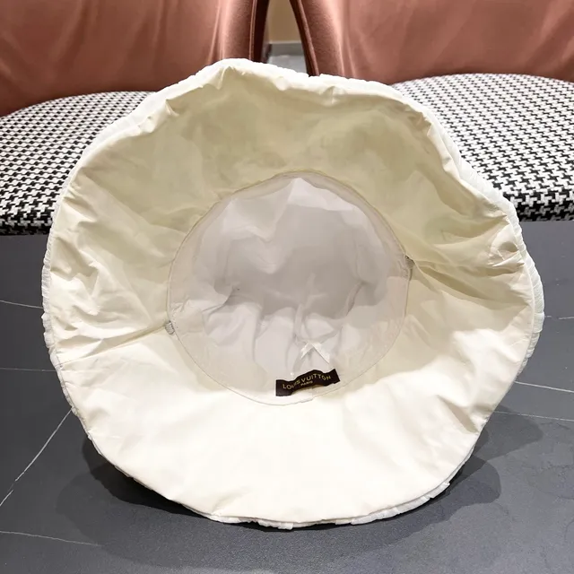 Louis Vuitton White Pleated Ruffled Bucket Hat 10