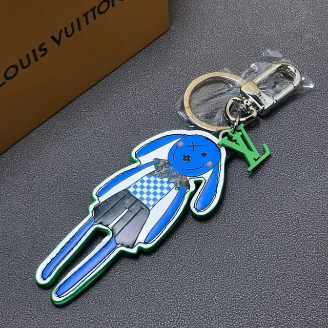 Louis Vuitton Sac Bandoulière Jaune Bleu Personnage de Dessin Animé Charm Finition Imitant l'Émail 3