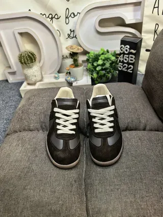 Maison Margiela Black Glossy Patent Leather Stitched Panel Construction Lifestyle Sneakers 20