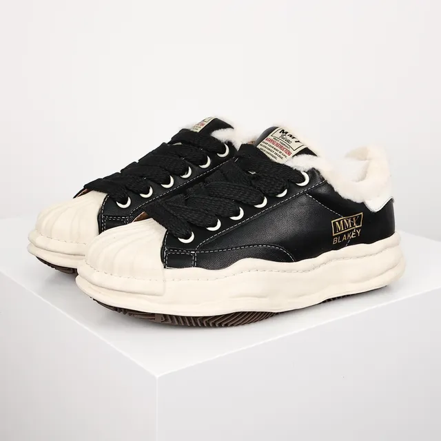 MMY Blakey Negro y crema con cuello de Shearling zapatillas lifestyle 2