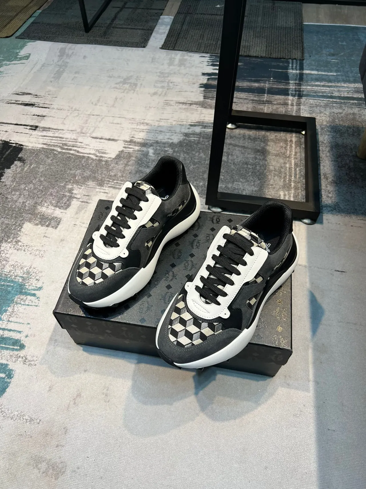 MCM Noir Blanc Semelle Plateforme Damier Géométrique Panneaux Latéraux Sneakers Chunky 5
