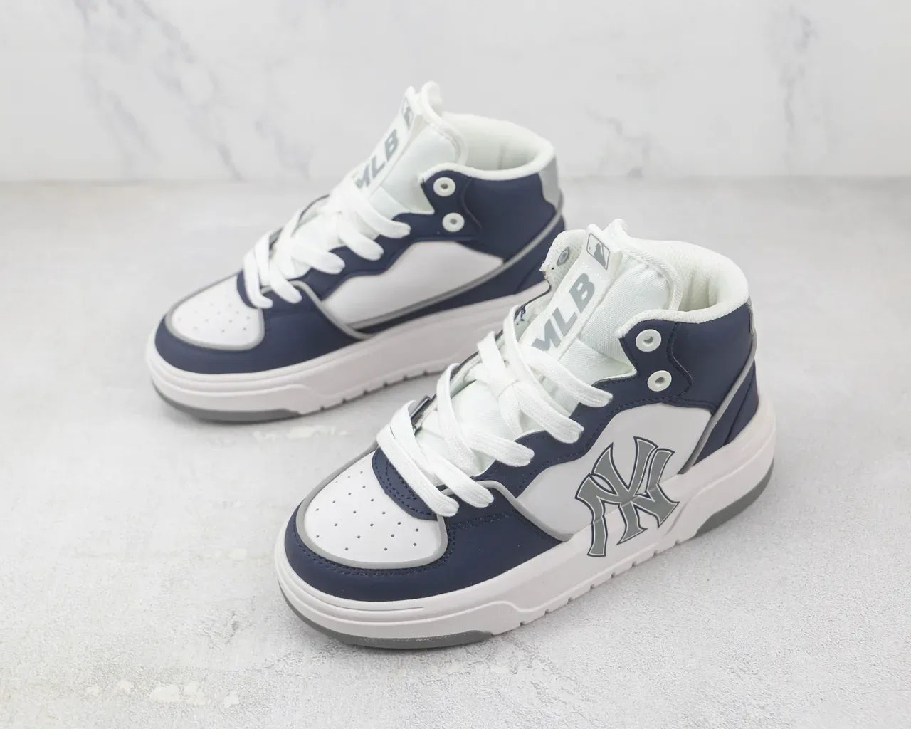 Mitchell & Ness NY Yankees High Top Lifestyle Sneakers 4