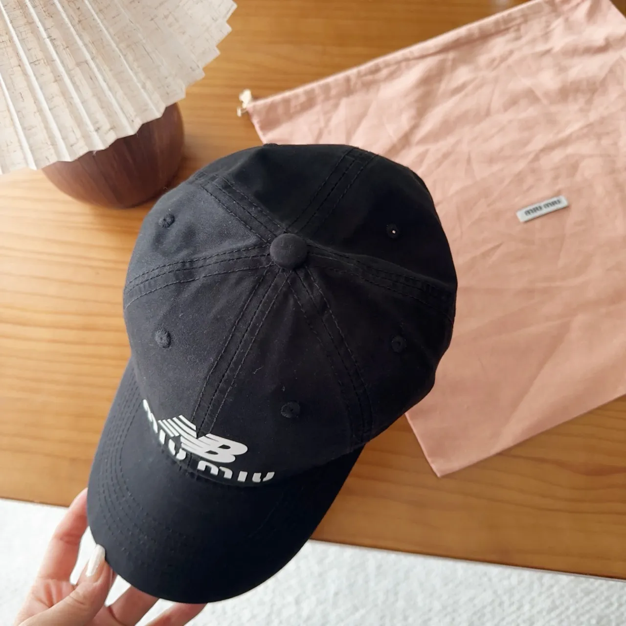 Miu Miu Logo Embroiderado Boné de Beisebol Preto 5