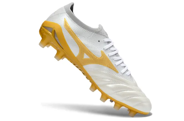 Mizuno Morelia Neo White and Gold Firm-Ground फुटबॉल जूते 2