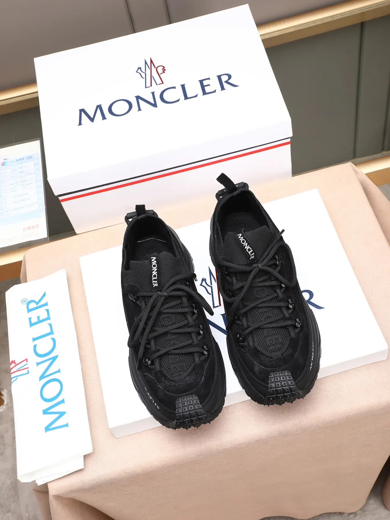 Moncler Preto Ajuste de Meia Colar Tricô Ante e Têxtil Superior Tênis Lifestyle 2