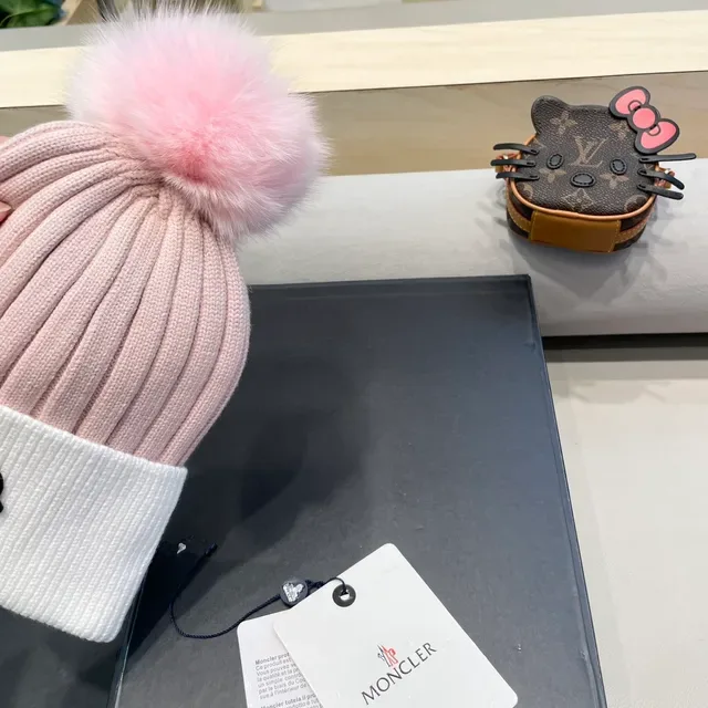 Moncler 白色粉色针织双色帽 7