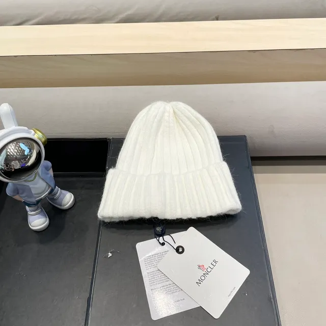 Moncler 白色 罗纹针织 折叠袖口 针织帽 3