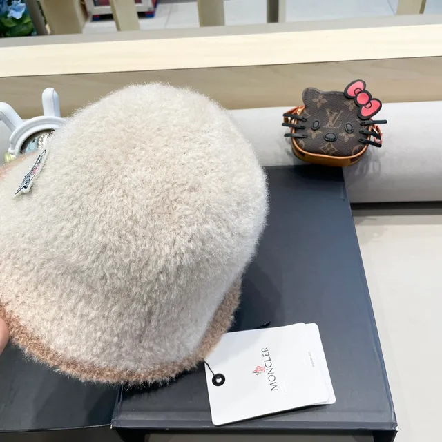 Moncler Zind esponjoso de dos tonos sombrero bucket 5