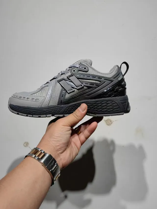 New Balance 1906R Gray Black 跑鞋 5