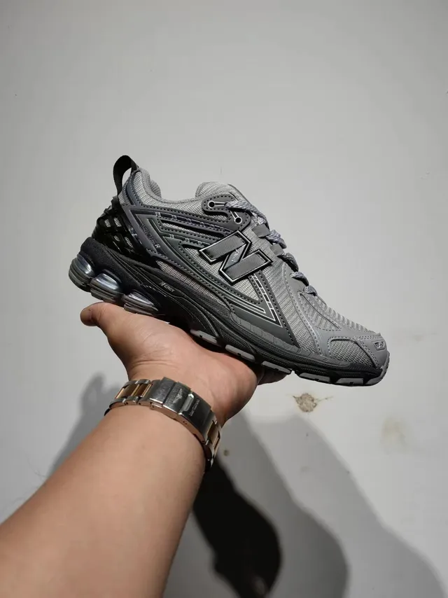 New Balance 1906R Gray Black 跑鞋 7