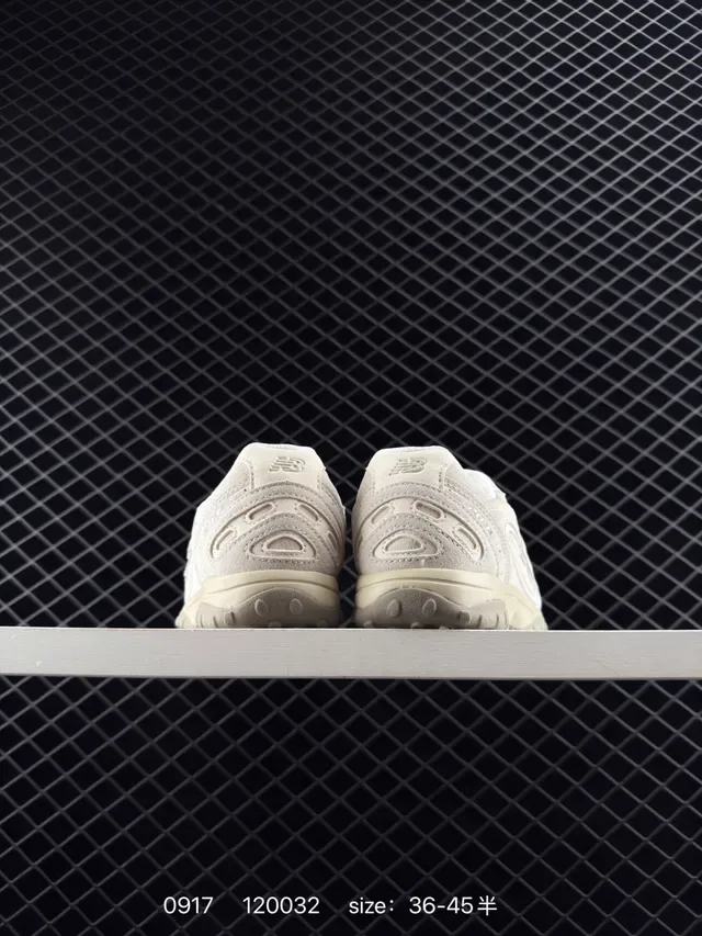 New Balance 2041 بيج ريترو رنر سيلويت مونوكروم سويد-ميش علوي حذاء رياضي أسلوب حياة 3