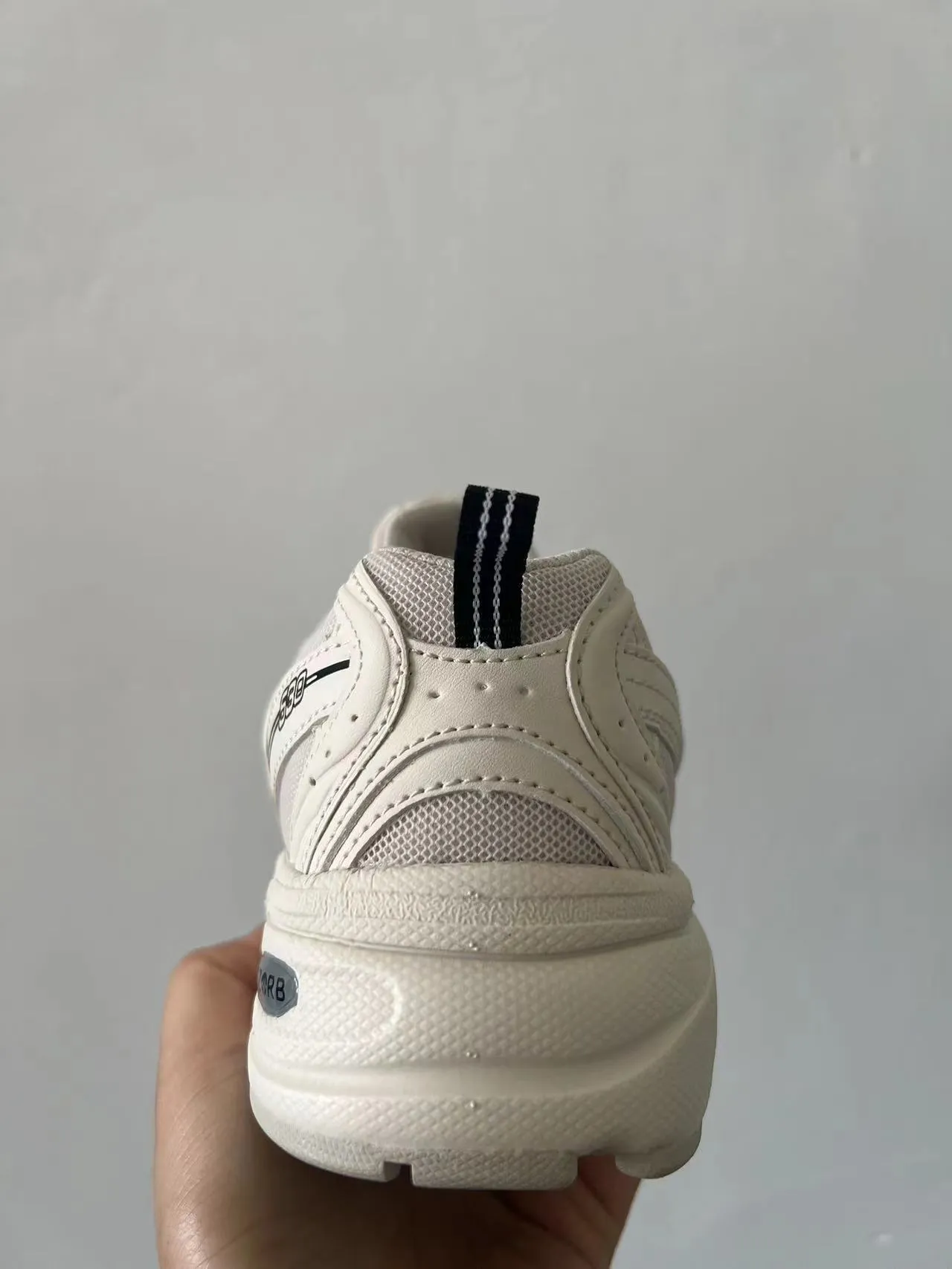 New Balance 580 বেইজ কালো লেয়ার্ড মিডসোল সিন্থেটিক/মেশ আপার মোটা সোলের স্নিকার্স 5