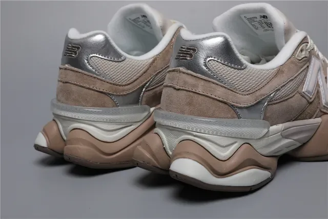 New Balance 9060 بيج وفضي حذاء لايف ستايل رياضي 2