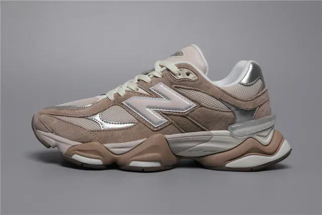 New Balance 9060 بيج وفضي حذاء لايف ستايل رياضي 9