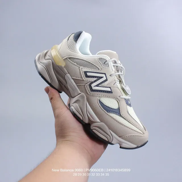 New Balance 9060 beige gris marine sneakers chunky 2