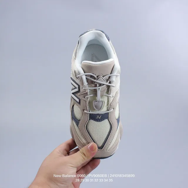 New Balance 9060 beige gris marine sneakers chunky 22