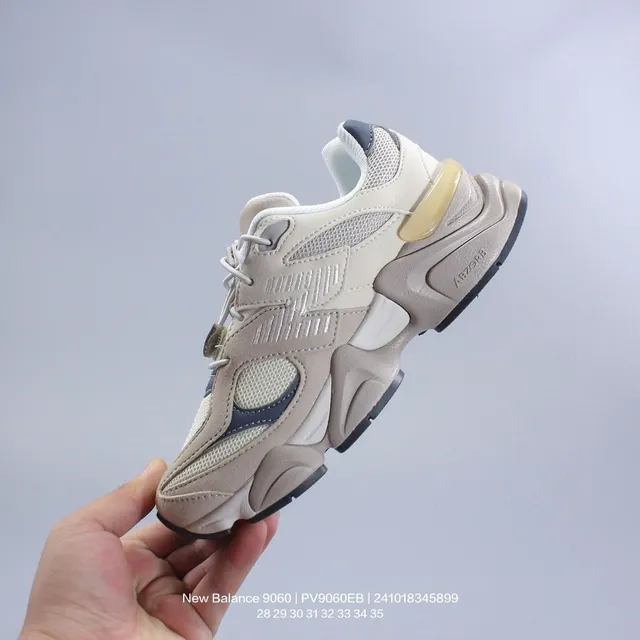New Balance 9060 beige gris marine sneakers chunky 23