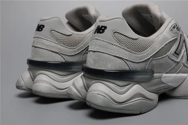 New Balance 9060 Grey tênis lifestyle 2