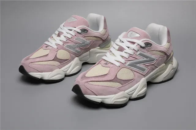 New Balance 9060 حذاء رياضي بألوان وردي فاتح وبنفسجي وكريمي للستايل الحياتي 5