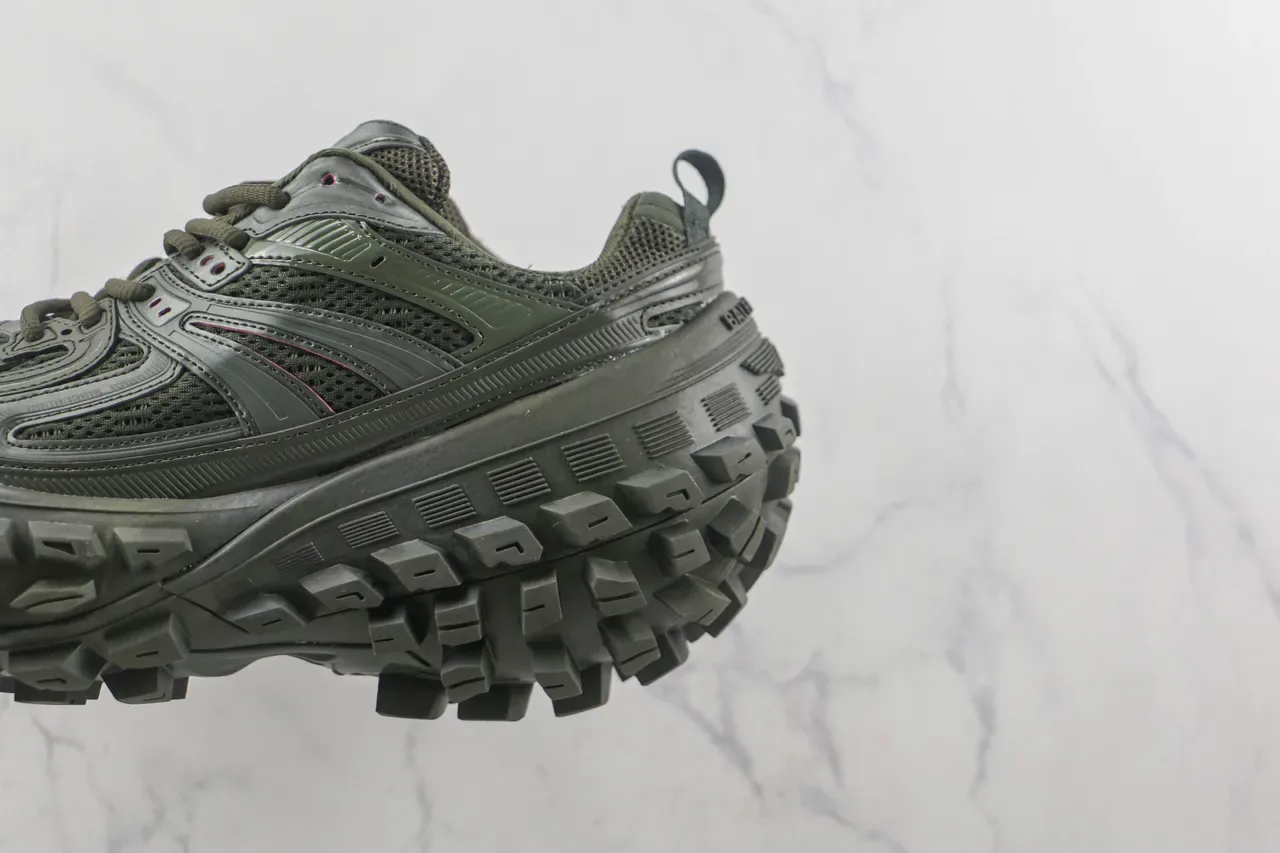 New Balance Verde Ejército Silueta Rústica Suela con Tacones Zapatillas Chunky 7