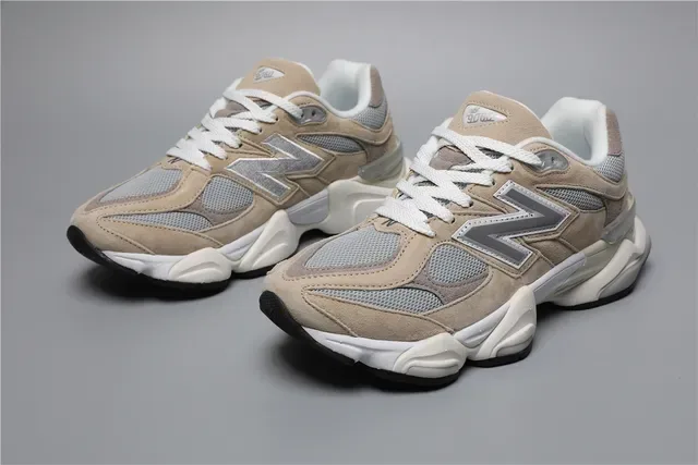 New Balance أحذية بيج و رمادي وسط كثيف من السويد والشبك العلوي أحذية نمط حياة 5