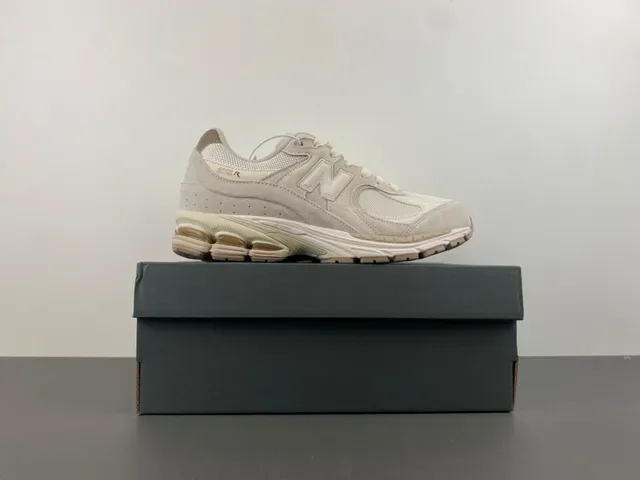 New Balance بيج أبيض شبكي و سويد الجزء العلوي رغوة كثافة مزدوجة وسادة وسطية حذاء أسلوب حياة 15