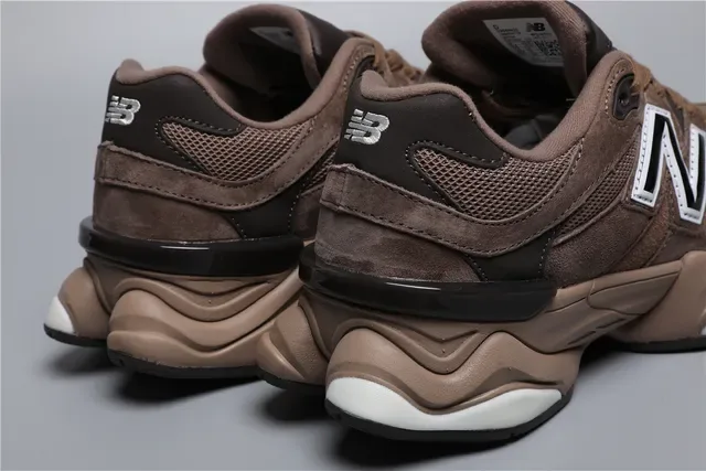 New Balance Brown Beige Chunky Midsole Suede And Mesh Upper Lifestyle Sneakers 2