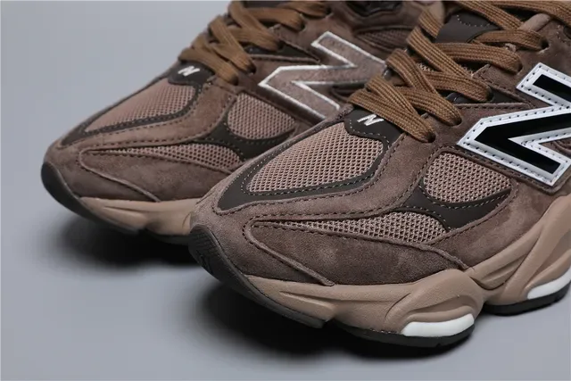New Balance Brown Beige Chunky Midsole Suede And Mesh Upper Lifestyle Sneakers 4