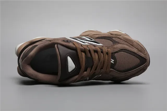 New Balance Brown Beige Chunky Midsole Suede And Mesh Upper Lifestyle Sneakers 7