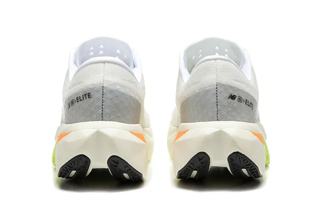New Balance FuelCell Elite सफेद ग्रे इंजीनियर मेश अपर ज्योमेट्रिक मिडसोल रनिंग शूज 4